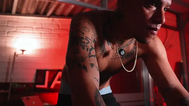 AlphaMasterXxx online show from 04/12/26, 03:00