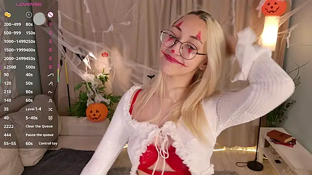 Snapshot of Marry_sharp chatting on 10/31/25, 09:05 Marry sharp online show from 10/31/25, 09:05