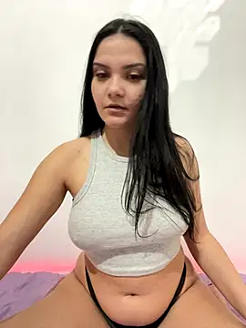 Selena y online show from 11/16/25, 09:42