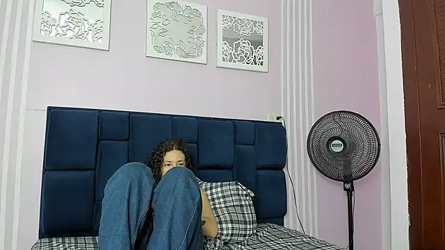 Snapshot of Horny_firecouple chatting on 09/08/25, 03:44 Horny firecouple online show from 09/08/25, 03:44