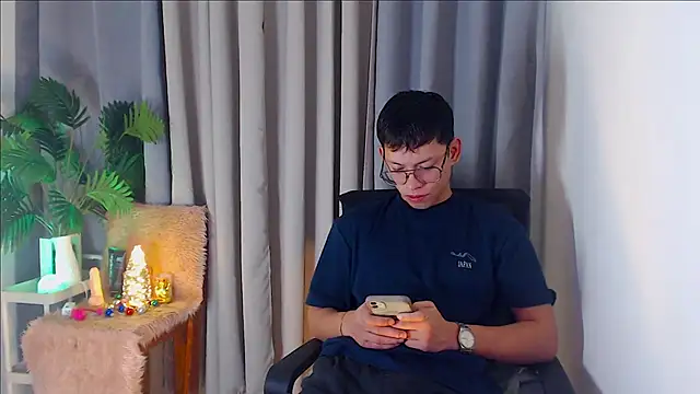 pinkcock froi2305 online show from 10/04/25, 02:26