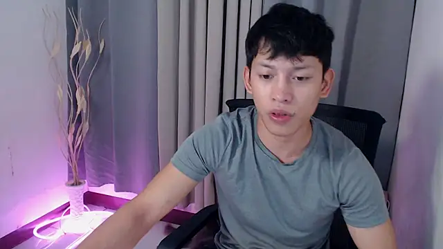 pinkcock froi2305 online show from 04/20/26, 06:16