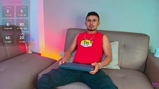 Valentiinoss online show from 07/08/26, 08:57