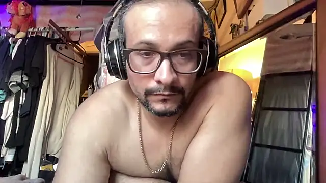 Snapshot of Piano_Tony chatting on 01/06/26, 12:14 Piano Tony online show from 01/06/26, 12:14