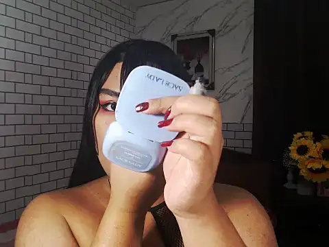 Snapshot of TSbrianaHugeCock chatting on 10/14/25, 07:47 TSbrianaHugeCock online show from 10/14/25, 07:47