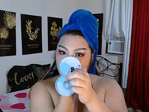 TSbrianaHugeCock online show from 11/04/25, 08:13