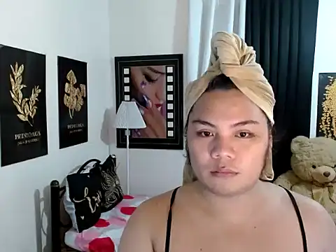 TSbrianaHugeCock online show from 02/13/26, 01:29