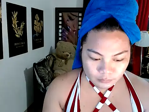 Snapshot of TSbrianaHugeCock chatting on 04/18/26, 01:59 TSbrianaHugeCock online show from 04/18/26, 01:59