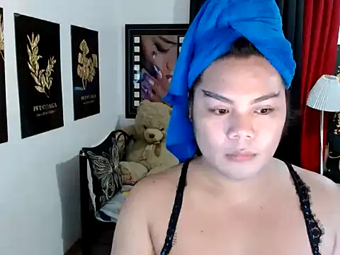 Snapshot of TSbrianaHugeCock chatting on 04/22/26, 02:51 TSbrianaHugeCock online show from 04/22/26, 02:51