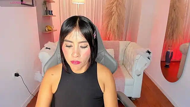 Natalia Leon8 online show from 10/25/25, 03:58