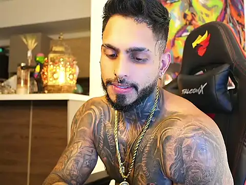 logan hugh8 online show from 09/28/25, 02:33