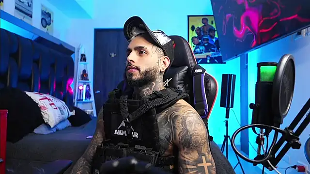 logan hugh8 online show from 02/20/26, 11:38