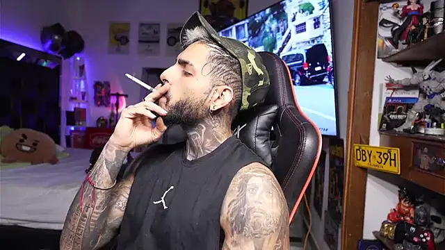 logan hugh8 online show from 03/21/26, 10:31