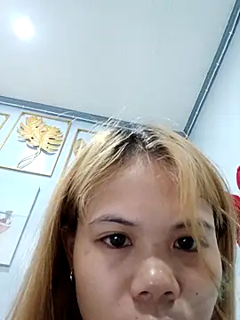 Sexxie Ella22 online show from 04/13/26, 09:20