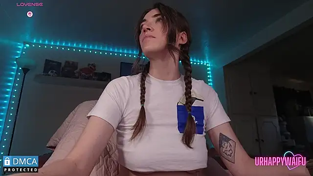 Snapshot of urhappywaifu chatting on 09/18/25, 12:23 urhappywaifu online show from 09/18/25, 12:23