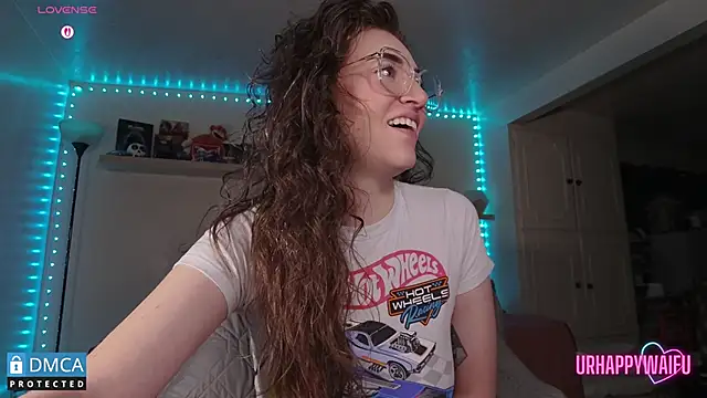 Snapshot of urhappywaifu chatting on 09/30/25, 12:04 urhappywaifu online show from 09/30/25, 12:04