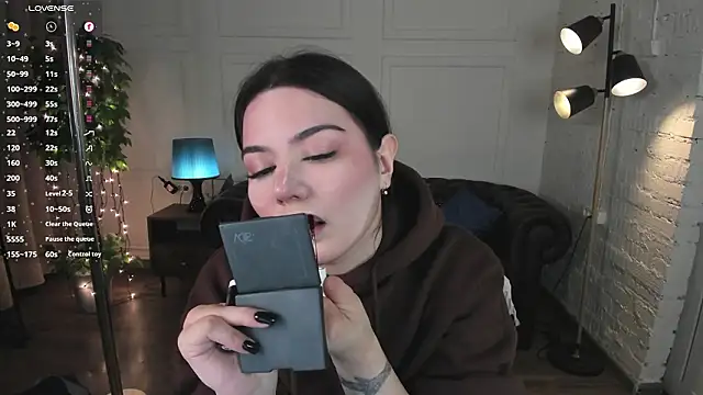 Dark Moni online show from 03/11/26, 02:50