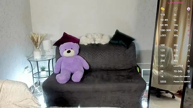 Snapshot of your_charm_ chatting on 09/30/25, 02:16 your charm  online show from 09/30/25, 02:16