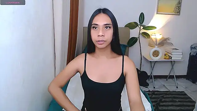 Snapshot of scarlet_smith7 chatting on 07/02/26, 01:05 scarlet smith7 online show from 07/02/26, 01:05