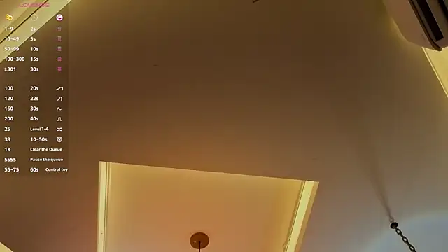 Snapshot of MiaWonderfull chatting on 06/27/26, 03:00 MiaWonderfull online show from 06/27/26, 03:00