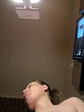 emmasweett11 online show from 03/29/26, 12:16