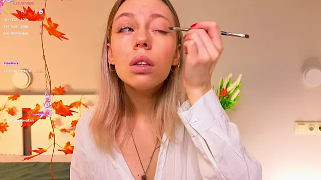 NyxaThorn online show from 11/29/25, 02:42