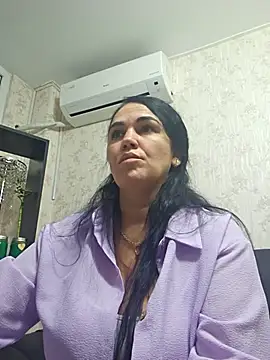 VickyDivinee online show from 09/19/25, 06:08