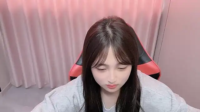 Snapshot of xxz98 chatting on 04/25/26, 01:30 xxz98 online show from 04/25/26, 01:30