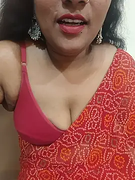 Snapshot of Aunty_Boy_143 chatting on 07/28/26, 01:32 Aunty Boy 143 online show from 07/28/26, 01:32