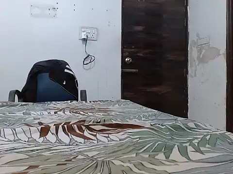 soya queen online show from 10/23/25, 02:33