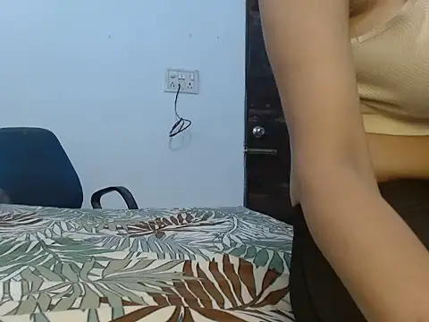 soya queen online show from 11/10/25, 08:24