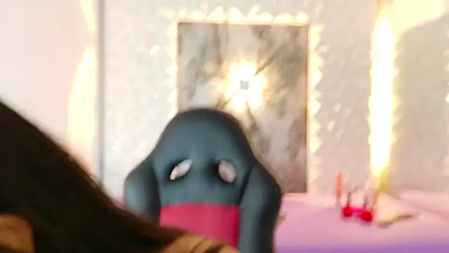 Luciana r online show from 09/12/25, 10:10