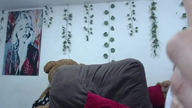 Samanta milf84 online show from 01/15/26, 05:56