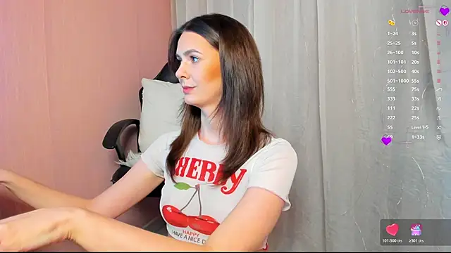 Monica Velvet online show from 04/05/26, 11:46