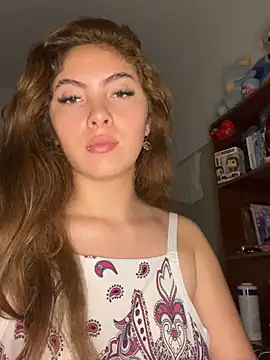 Snapshot of Samantha_2190 chatting on 09/15/25, 11:27 Samantha 2190 online show from 09/15/25, 11:27