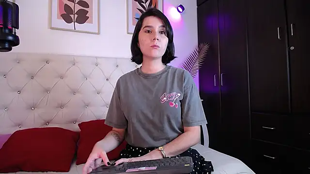 barbyehot online show from 12/14/25, 01:33