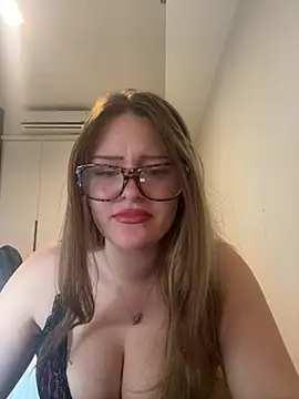 Snapshot of cherryrosealiee chatting on 07/31/26, 10:14 cherryrosealiee online show from 07/31/26, 10:14