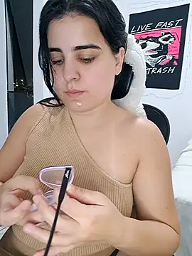 CutteGirl99 online show from 09/09/25, 11:37