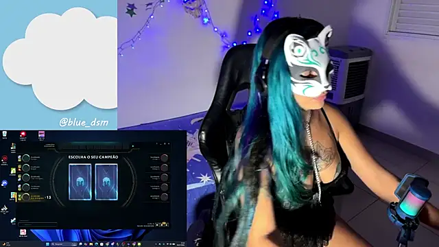Snapshot of bluesubmissive chatting on 07/05/26, 01:34 bluesubmissive online show from 07/05/26, 01:34