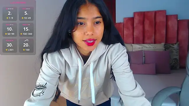 Milaa Star  online show from 10/23/25, 04:01