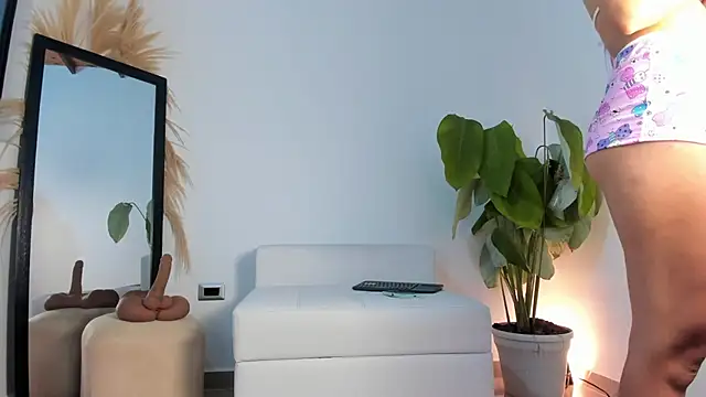 Noami Rose online show from 09/08/25, 11:26