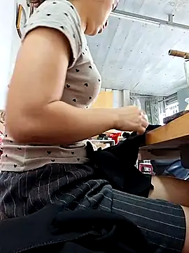 irina hana online show from 10/27/25, 01:20