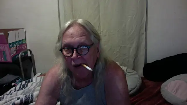 OldLadySara online show from 05/24/26, 12:37