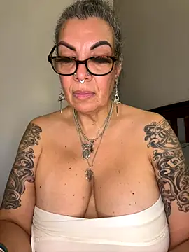 dieseldame1313 online show from 11/07/25, 12:10