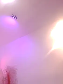 Alisson Milf online show from 04/19/26, 05:51