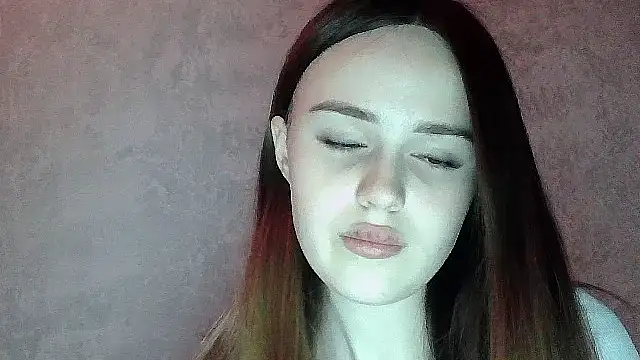 SweetLoraa online show from 05/15/26, 05:42