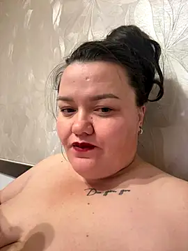 SunnyLeila2101 online show from 10/09/25, 06:39