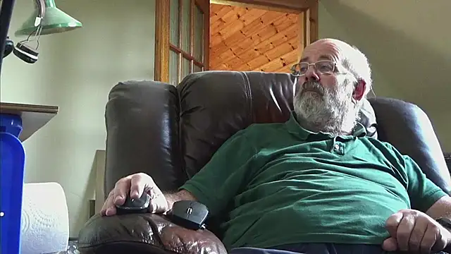 janzer13 online show from 10/23/25, 12:48