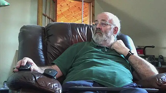 janzer13 online show from 11/28/25, 02:09