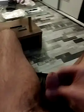 tip hard cock online show from 01/16/26, 04:00